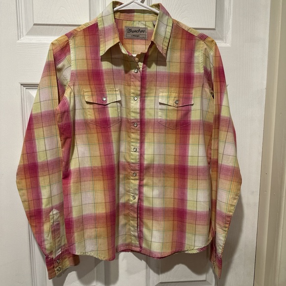 Wrangler Women’s Pearl Snap Shirt - Sz Small - Picture 1 of 4